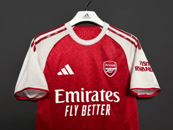 Versión de jugador 2025/2026 ARSENAL home