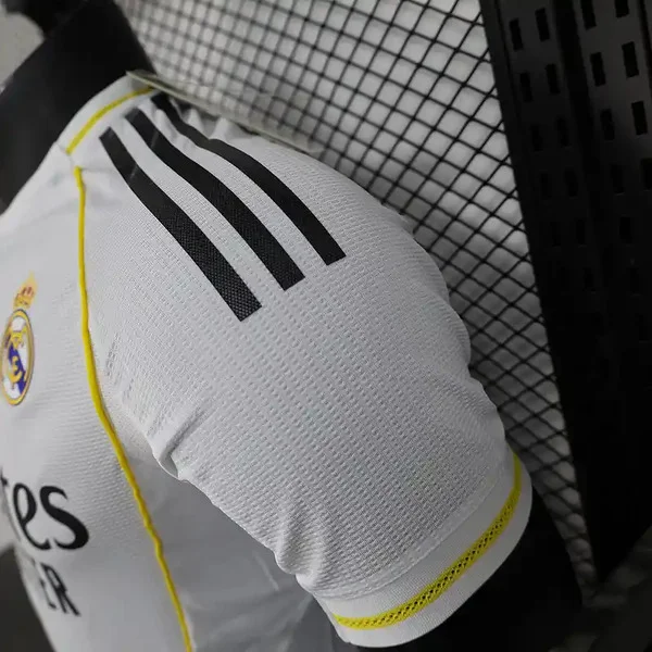 Versión de jugador 2025/2026 Real Madrid Home