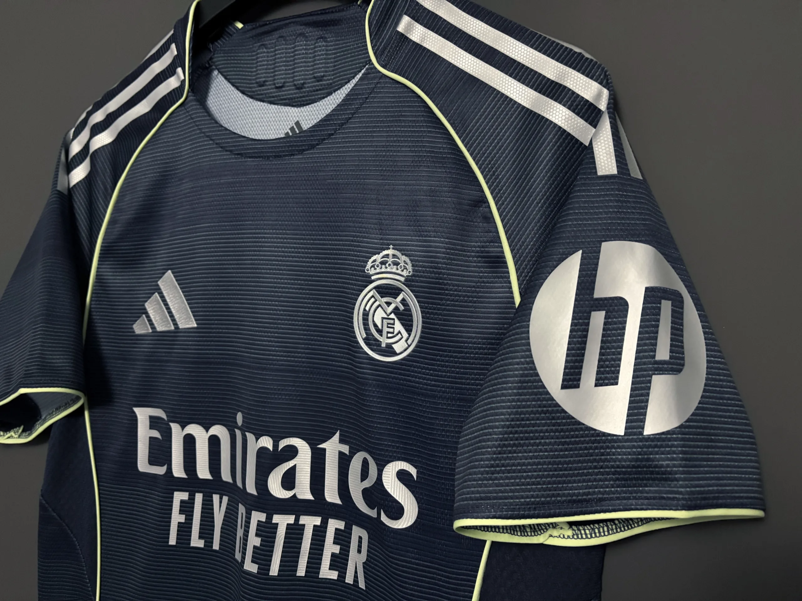 Versión de jugador 2025/2026 Real Madrid Away