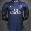 Versión Retro 2019/2020 Real Madrid Away