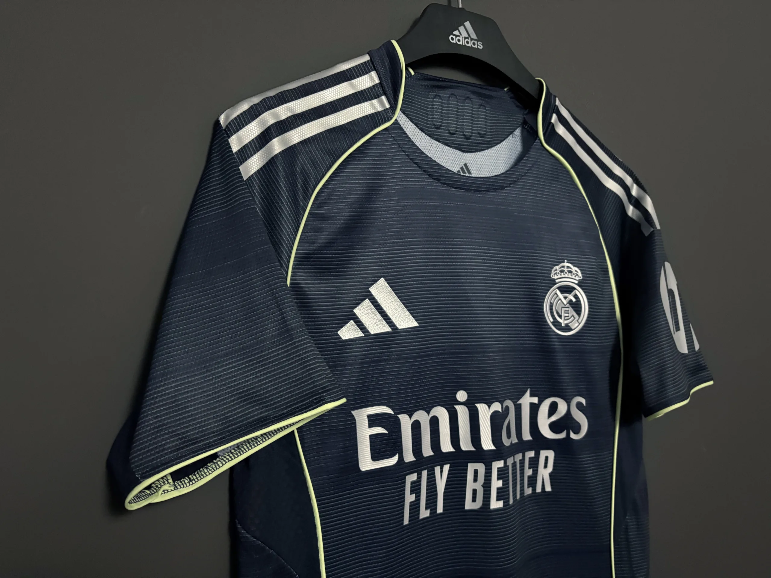 Versión de jugador 2025/2026 Real Madrid Away