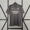 Versión Retro 2024/2025 Real Madrid Third