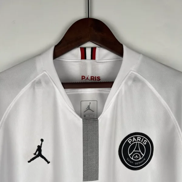 Versión Retro 2018/2019 PSG AWAY